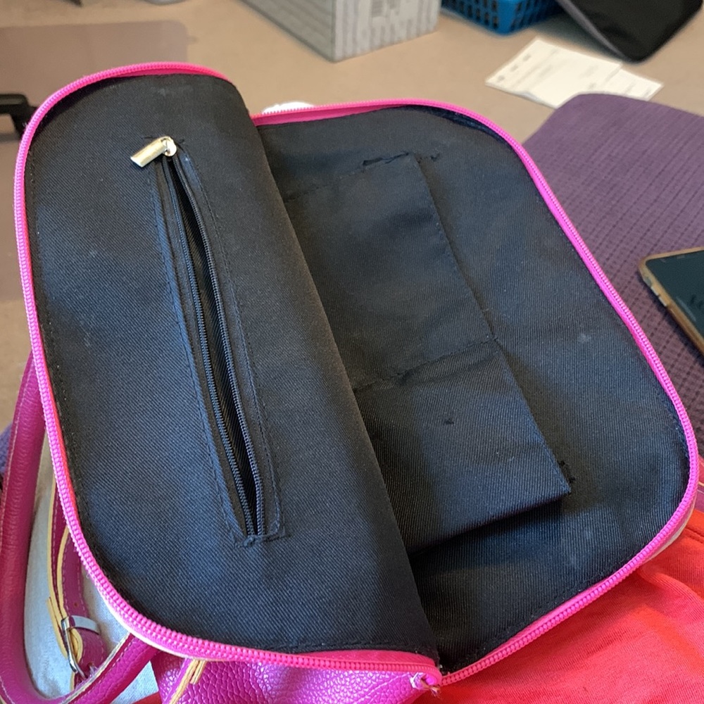 Barbie Pink Purse - Picture 5 of 7